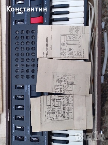 Винтидж съветски синтезатор Faemi-M (Фаэми-М) – Рядък колекционерски модел, снимка 4 - Антикварни и старинни предмети - 53950132