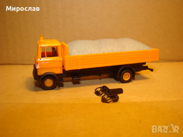 PRALINE H0 1/87 MERCEDES BENZ КАМИОН МОДЕЛ КОЛИЧКА