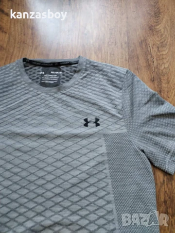 Under Armour - страхотна мъжка тениска M КАТО НОВА, снимка 6 - Тениски - 50951691