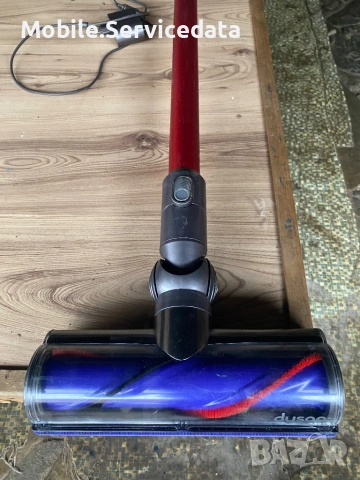 Вертикална Прахусмокачка Dyson V6 Total Clean, снимка 3 - Прахосмукачки - 53240877
