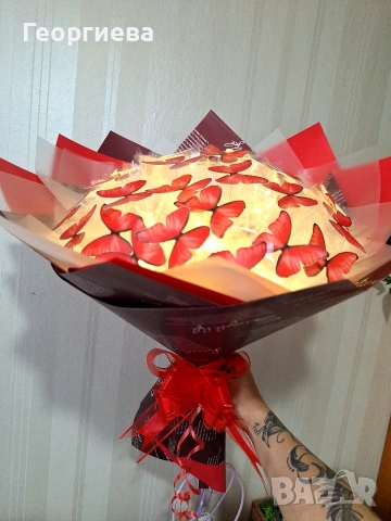 Луксозни светещи букети "DESS"🦋✨️💝, снимка 14 - Романтични подаръци - 53350281