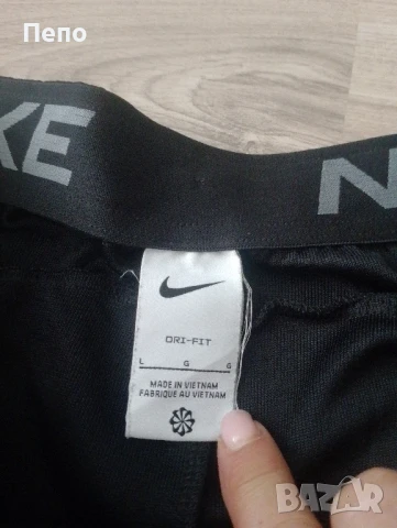 Гащи Nike, снимка 2 - Къси панталони - 50847516