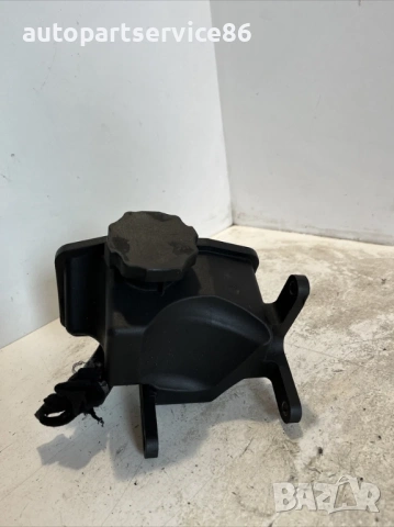 Резервоар за хидравлична помпа на серво управление 420 CDI за Mercedes ML W164 (2007) A0004602183, снимка 2 - Части - 54042747