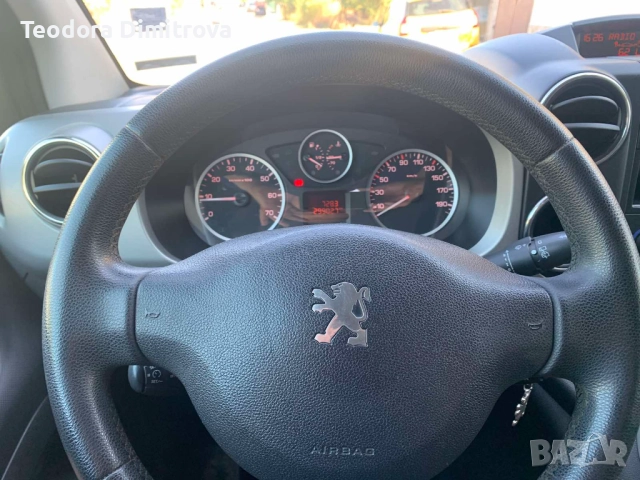 Продава се, снимка 3 - Автомобили и джипове - 51949982