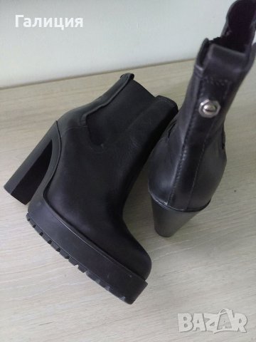 DIESEL  боти, снимка 2 - Дамски боти - 38853607