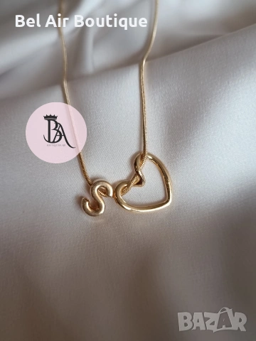 Колие с буква и сърце, колиета с буква