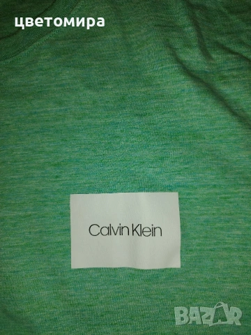Calvin Klein размер XL, снимка 3 - Тениски - 54312779