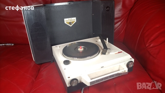 Ретро японски грамофон-куфарче, model-spe-7