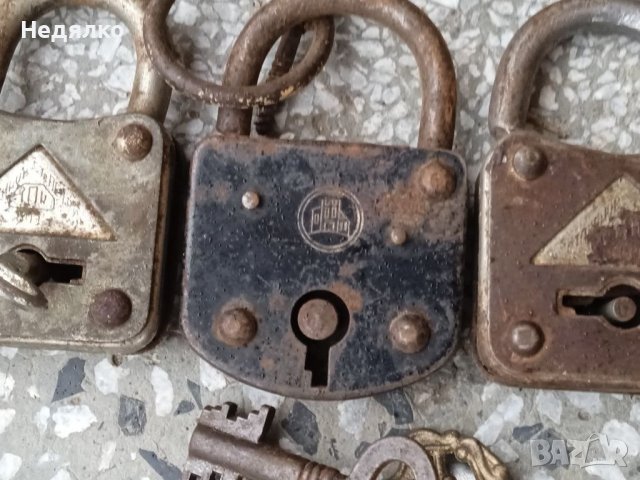 Колекция стари катинари, ключове,брави, снимка 18 - Антикварни и старинни предмети - 39853044