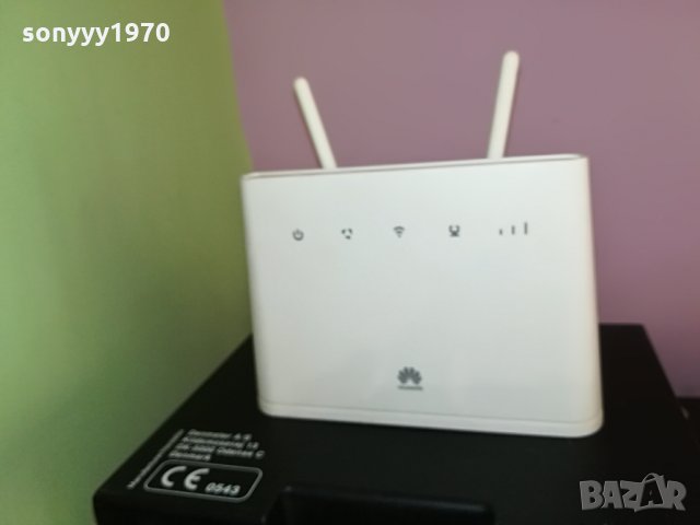 бял рутер 4G-HUAWEI-с бели антени и адаптер 2008211107