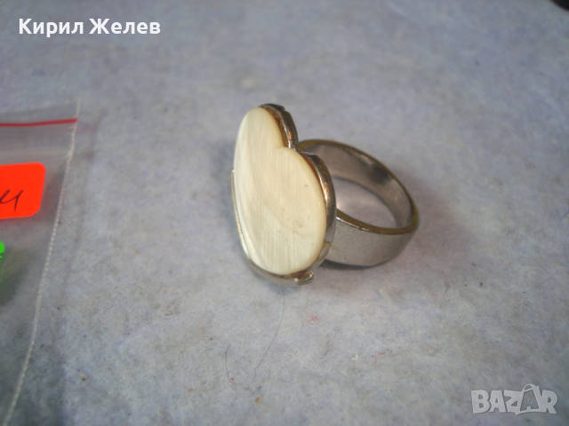 СЪРЦЕВИДЕН СЕДЕФЕН ПОСРЕБРЕН БЕЛ ЕПОК СТИЛ ПРЪСТЕН МАЙСТОРСКА РАБОТА ШЛИФОВАН НАТУРАЛЕН СЕДЕФ 26608, снимка 3 - Пръстени - 36382051