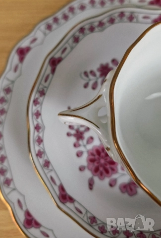 Сервиз за кафе или чай за 8 човека - Hutschenreuther модел Linderhof, снимка 3 - Сервизи - 52101749