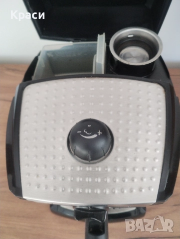 Кафемашина Delonghi EC156.B, снимка 3 - Кафемашини - 52947206