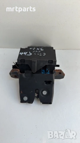 Брава за заден капак за Mercedes C-class W203