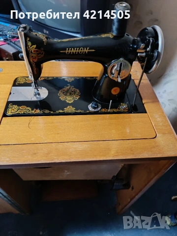 Работеща шевна машина 