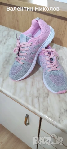 Нови дамски маратонки