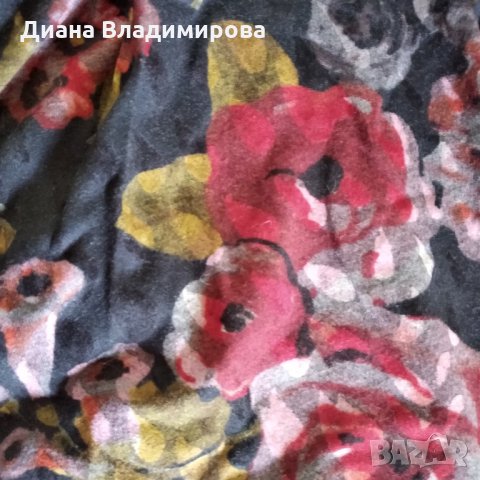 Дамска рокля, флорален принт, гръцко деколте, интересни плохи, снимка 3 - Рокли - 31824128