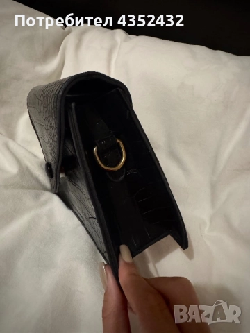 Дамска чанта, снимка 2 - Чанти - 52502187