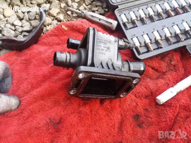 тяло термостат Пежо 206 1.4HDI-9654393880-50лв, снимка 2 - Части - 30381788