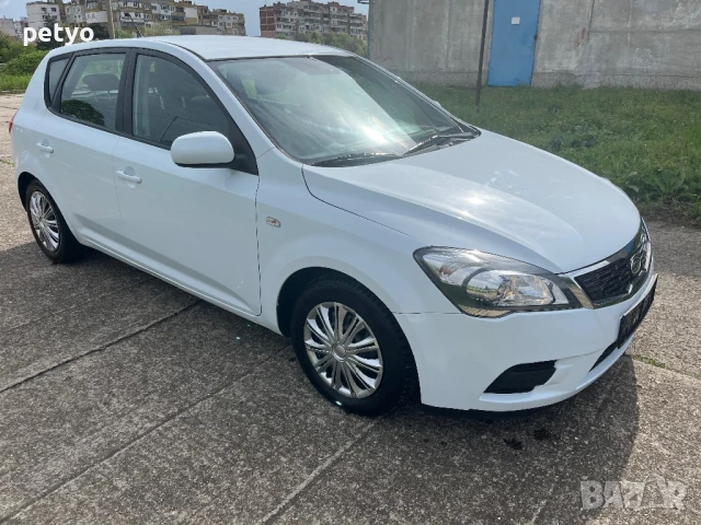 Киа сеед, снимка 3 - Автомобили и джипове - 50999182