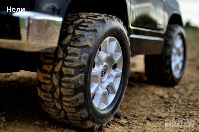 Акумулаторен джип TOYOTA Tundra 12V, лицензиран, с меки гуми, кожена седалка, снимка 6 - Детски велосипеди, триколки и коли - 37661766