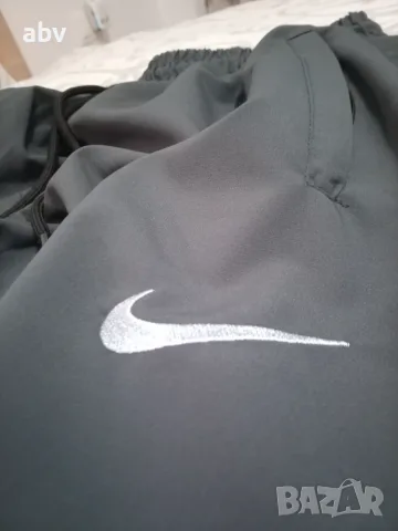 Нов екип на Найк Nike размер Л L, снимка 5 - Спортни дрехи, екипи - 56115387