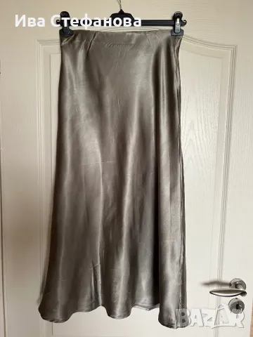 Нова дълга маслено зелена течно злато  елегантна пола тип русалка сатен сатенена, снимка 2 - Поли - 49874961