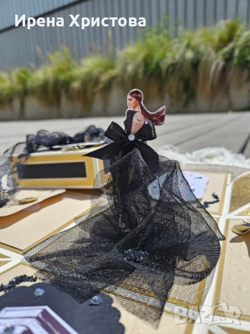 Картичка - кутия за абитуриентка. Плик за пари 