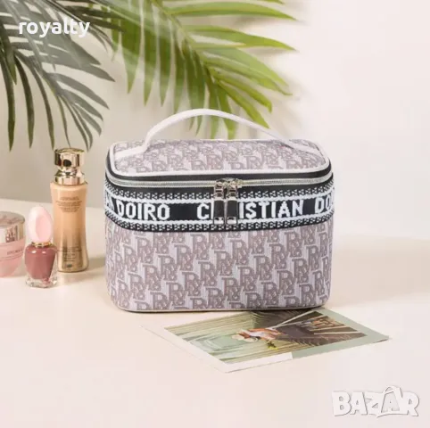 Козметичен органайзер за грим