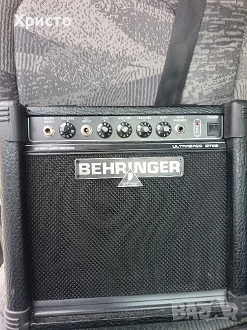 Бас китарно кубе Behringer 