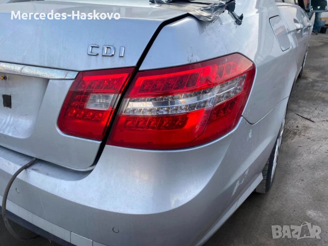 * ПРОДАВА СЕ НА ЧАСТИ* Мерцедес E220CDI W212 AMG BI-XENON, снимка 7 - Автомобили и джипове - 39453952