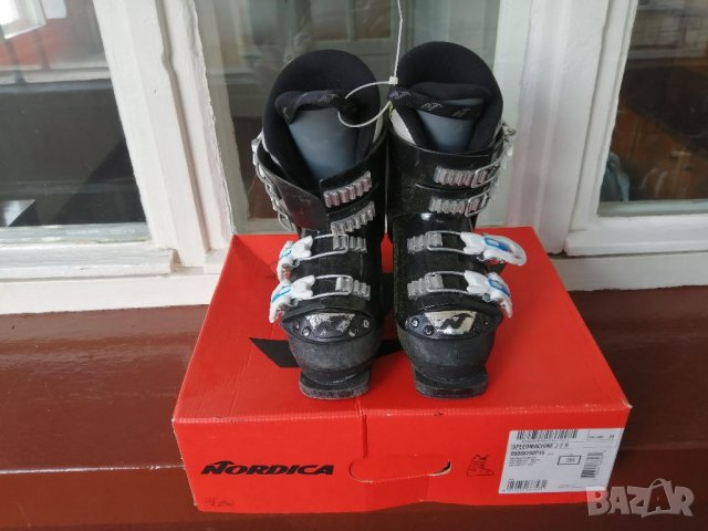 Ски обувки Nordika 33 номер. Налични номера от серията 30 31 32 33 34 35 36 37 38 39 40 41 42 43  