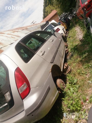 Сузуки Лиана на части 2001 г. бензин 1600 куб., снимка 3 - Автомобили и джипове - 29732157