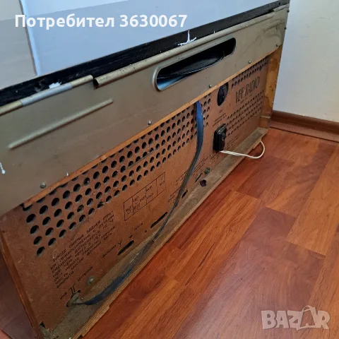 Ретро радиограмофон VEF Radio, снимка 10 - Антикварни и старинни предмети - 55961455