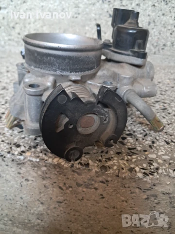 Дроселовата  клапа за Митсубиши Пинин , снимка 3 - Части - 51415381