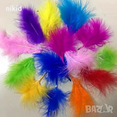 50 бр ярки натурални декоративни пера перца пух едноцветни за украса декор аранжиране балони и др