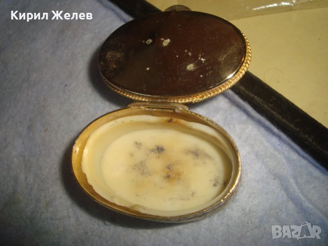 ПОЗЛАТЕНА СТИЛНО ОРНАМЕНТИРАНА КУТИЙКА за БИЖУТА илиДРУГО с КАПАЧЕ от НАТУРАЛЕН МРАМОРЕН ОНИКС 29077, снимка 4 - Други ценни предмети - 38152445