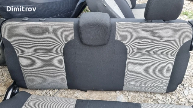 Салон - седалки за Дачия Дъстер / Dacia Duster , снимка 4 - Части - 51319266