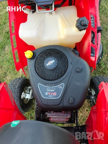 ТРАКТОРНА КОСАЧКА BRIGGS&STRATTON  17,5.КОНЯ. ПЕРФЕКТНА , снимка 13 - Градинска техника - 50899290