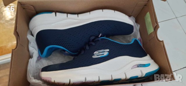 Дамски сникърси Skechers, снимка 4 - Маратонки - 42242161
