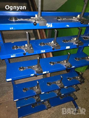 метален стелаж на колела