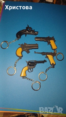 Пистолет ретро метални от 90-те