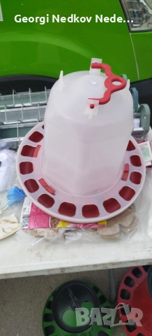 Продавам поилка 