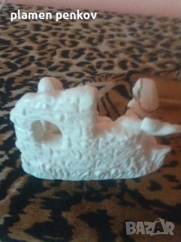 Продавам порцеланова фигурка, снимка 2 - Статуетки - 37601467