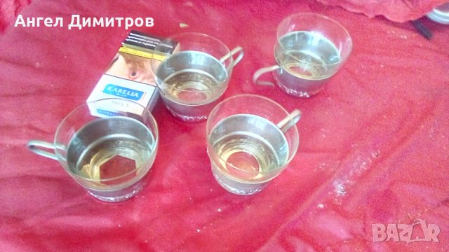 4 подстакана със стъклени чаши СССР , снимка 1 - Антикварни и старинни предмети - 38957546