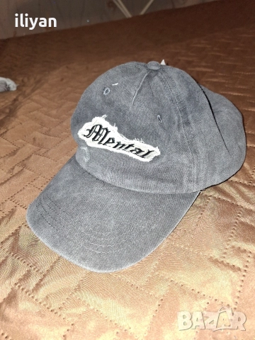 Дънки Bershka + шапки с козирка Cropp, снимка 9 - Дънки - 52828424