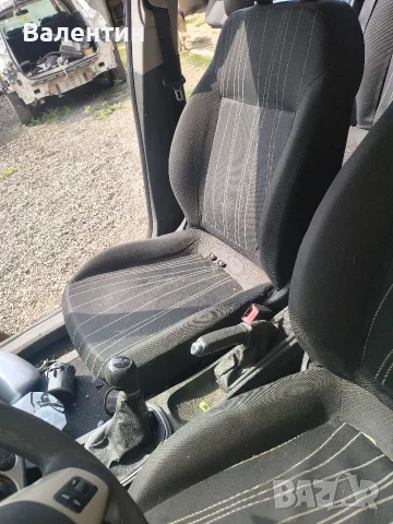 салон за Opel Corsa D, снимка 2 - Части - 55799182