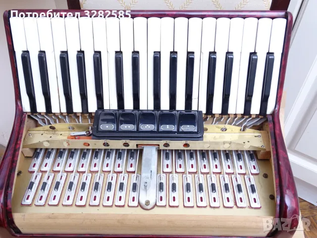 Акордеон Велтмайстер Гигантили 80 баса, снимка 15 - Акордеони - 48663848