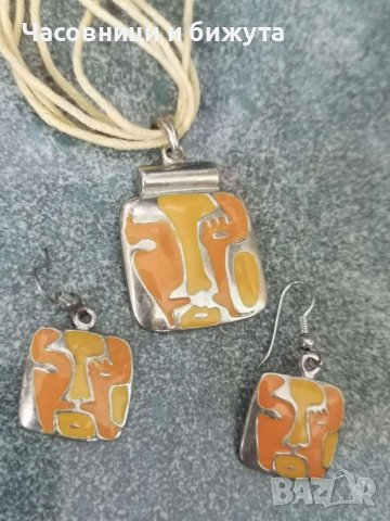 Изработен и рисуван ръчно красив комплект