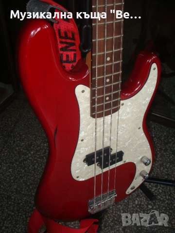 Бас китара с колан и калъф, снимка 5 - Китари - 51719582